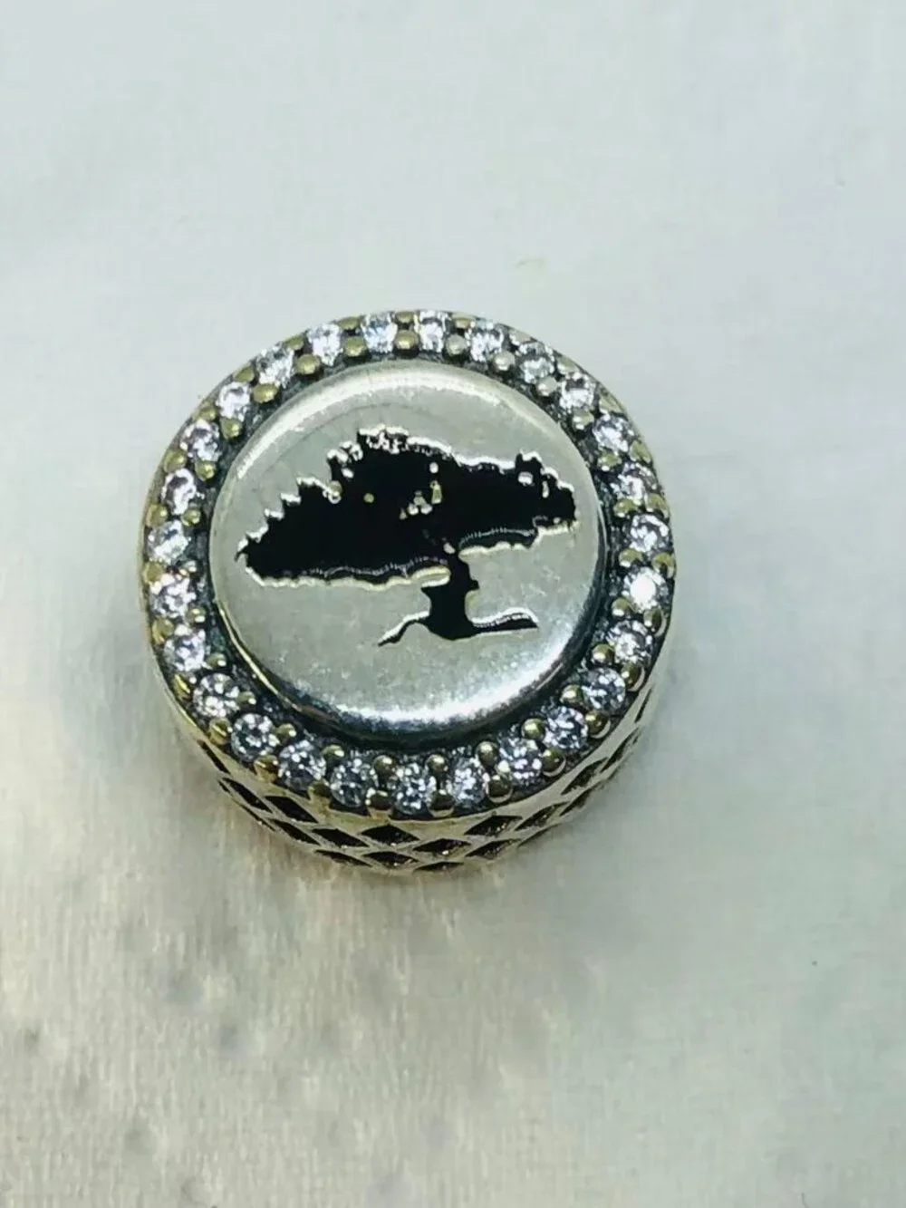 ✨ ✨Pandora Aruba Divi Tree Dangle Charm S925 Silver with box